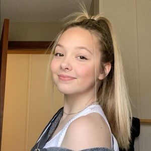 Meet your Posher, Desiree